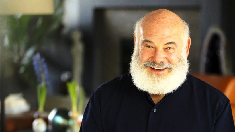 Tiến sĩ Andrew Weil, cha đẻ của cách hít thở chữa mất ngủ. Ảnh Daily Mail