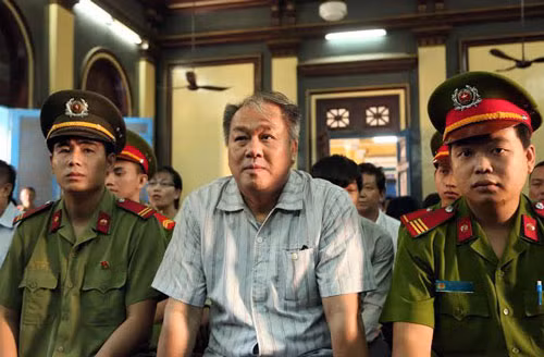 Phạm Công Danh tại tòa Phạm Công Danh tại tòa