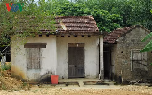 Ngôi nhà của nạn nhân nơi xảy ra vụ án mạng. Ngôi nhà của nạn nhân nơi xảy ra vụ án mạng.