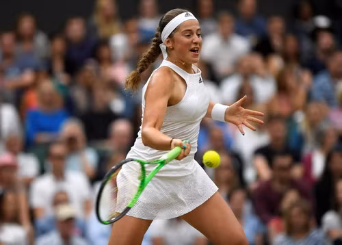 Jelena Ostapenko không thể làm hơn đàn chị Venus Williams