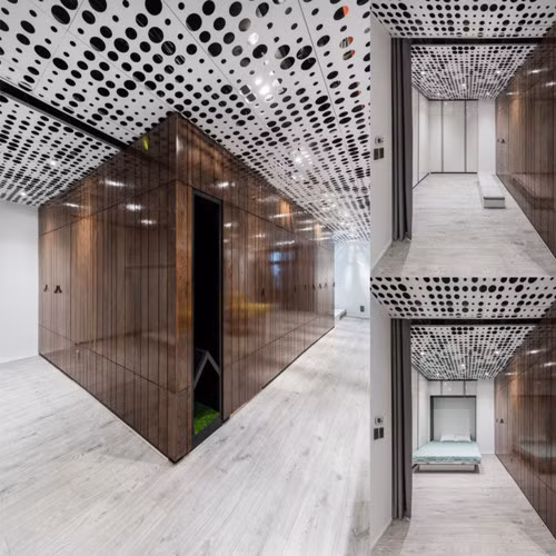 Hầu hết các bức tường ngăn cách các không gian đơn lẻ trong nhà được làm từ gỗ, thân thiện với môi trường.