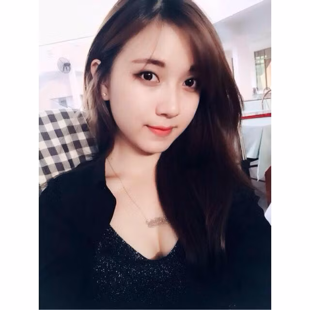 Cô giáo 9x xinh đẹp