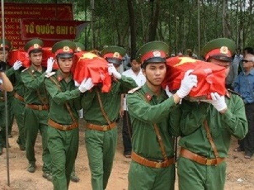 Tăng chế độ đối với tổ chức, cá nhân tìm kiếm, quy tập hài cốt liệt sĩ.