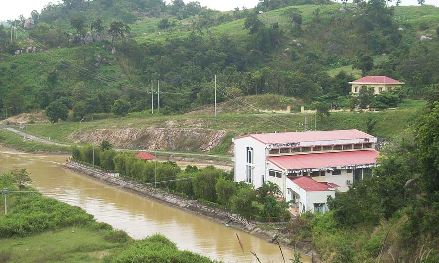  Vận hành điều tiết nước các hồ chứa thủy lợi đảm bảo an toàn trong mùa mưa lũ. Ảnh: T.N