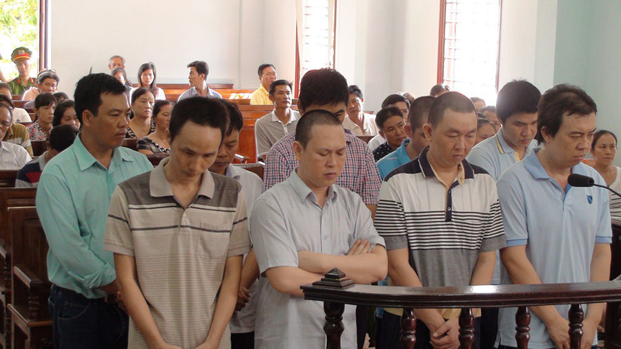 Chín bị cáo trong vụ thanh tra giao thông Cần Thơ nhận hối lộ đồng loạt kháng cáo  Chín bị cáo trong vụ thanh tra giao thông Cần Thơ nhận hối lộ đồng loạt kháng cáo