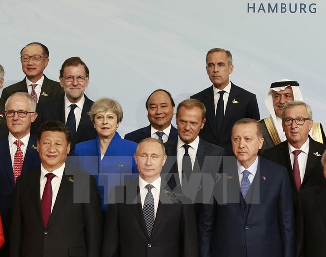 Thủ tướng Nguyễn Xuân Phúc và các trưởng đoàn tham dự hội nghị.