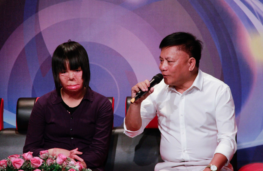 Sự động viên, chia sẻ của gia đình, cộng đồng đã giúp Dung dần dần vươn lên Sự động viên, chia sẻ của gia đình, cộng đồng đã giúp Dung dần dần vươn lên