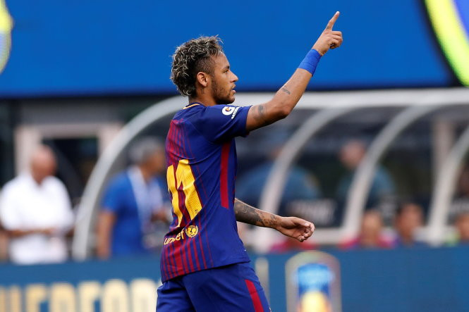 Neymar đang trên đường gia nhập PSG. Ảnh: REUTERS Neymar đang trên đường gia nhập PSG. Ảnh: REUTERS