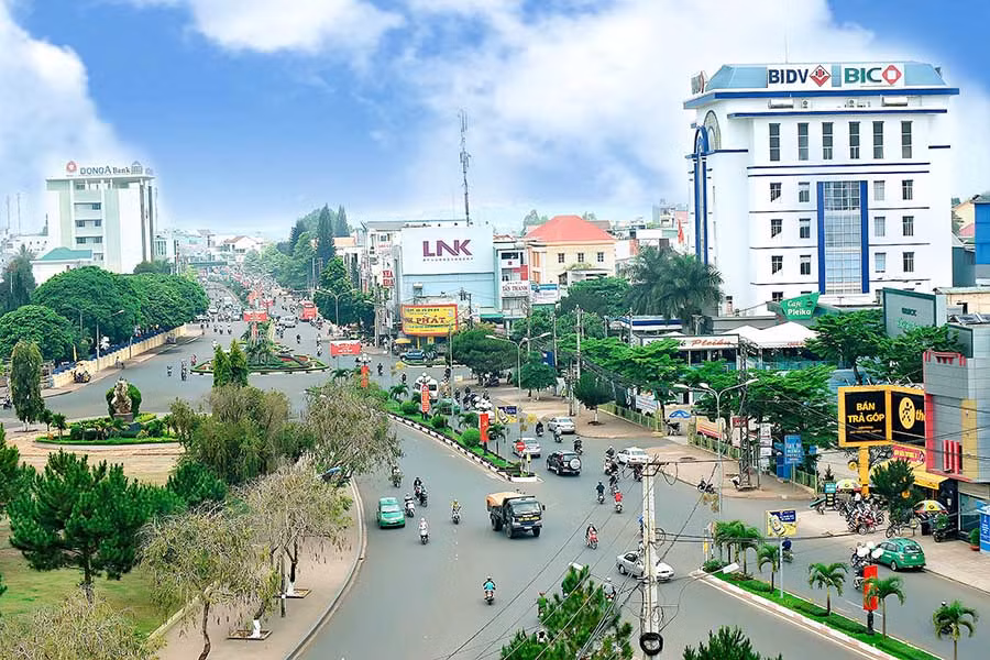  Thành phố Pleiku-đô thị năng động của khu vực Bắc Tây Nguyên. Ảnh: Đ.T