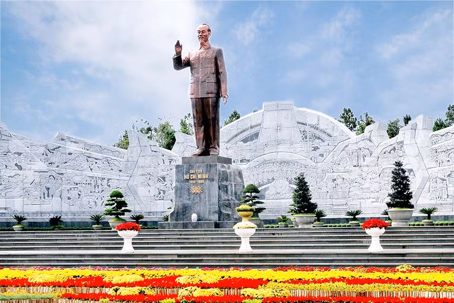 Quảng trường Đại Đoàn Kết.