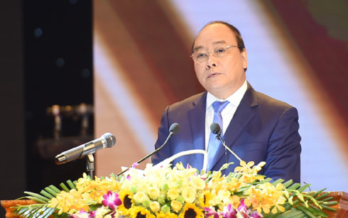 Thủ tướng Nguyễn Xuân Phúc phát biểu tại Hội nghị Thủ tướng Nguyễn Xuân Phúc phát biểu tại Hội nghị