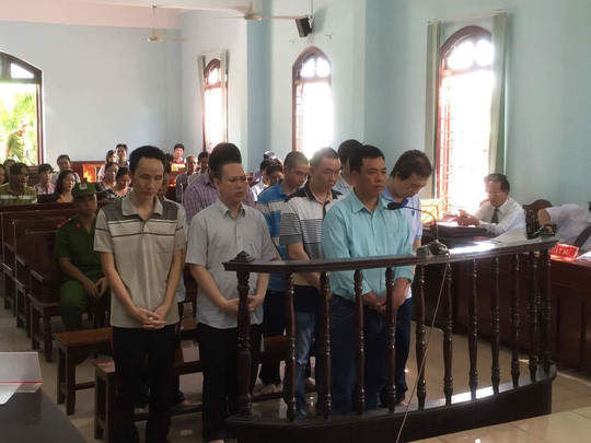 9 bị cáo trước tòa 9 bị cáo trước tòa