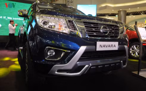 Mẫu Nissan Navara Premium R vừa ra mắt.