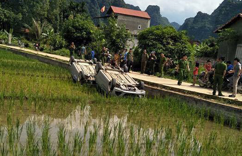 Cơ quan công an đến hiện trường.  Cơ quan công an đến hiện trường.