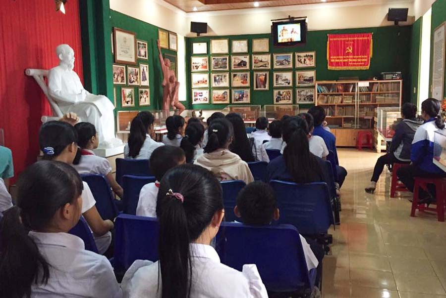 Thanh thiếu nhi được tìm hiểu về lịch sử đất nước-con người Việt Nam. Ảnh: Ngọc Thu Thanh thiếu nhi được tìm hiểu về lịch sử đất nước-con người Việt Nam. Ảnh: Ngọc Thu