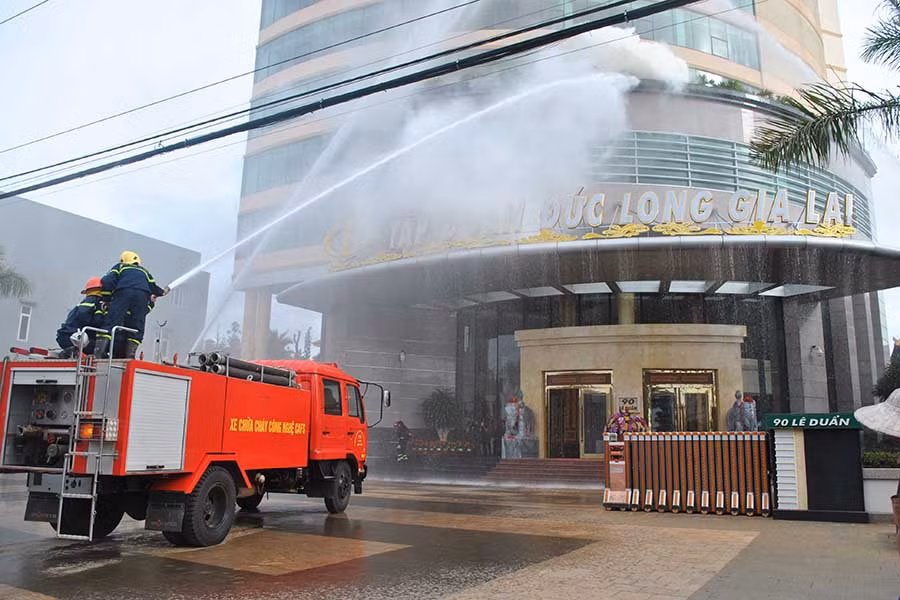 Đội PC66 thực tập chữa cháy tại Hội sở ĐLGL.