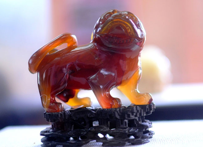 Tượng Kỳ Lân bằng ngọc