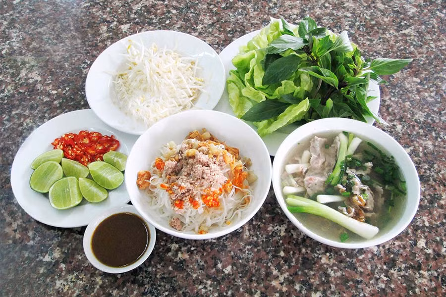 Phở khô Gia Lai