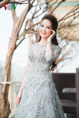 Thuỵ Vân cho biết, thời gian mới vào Đài làm việc, bài học về sự tự trọng và khiêm tốn cô sẽ không bao giờ quên.