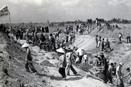 Kỷ niệm 60 năm ngày truyền thống TNXP (15-7): Những người “giữ lửa” hôm qua… ảnh 1