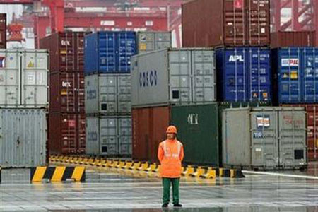 Trung Quốc soán ngôi "vua xuất khẩu" của Đức ảnh 1 Xuất khẩu của Trung Quốc đã tăng mạnh trong tháng 12-2009.