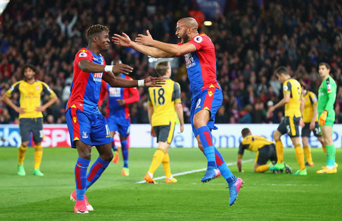 Crystal Palace giành chiến thắng tưng bừng trước Arsenal Crystal Palace giành chiến thắng tưng bừng trước Arsenal
