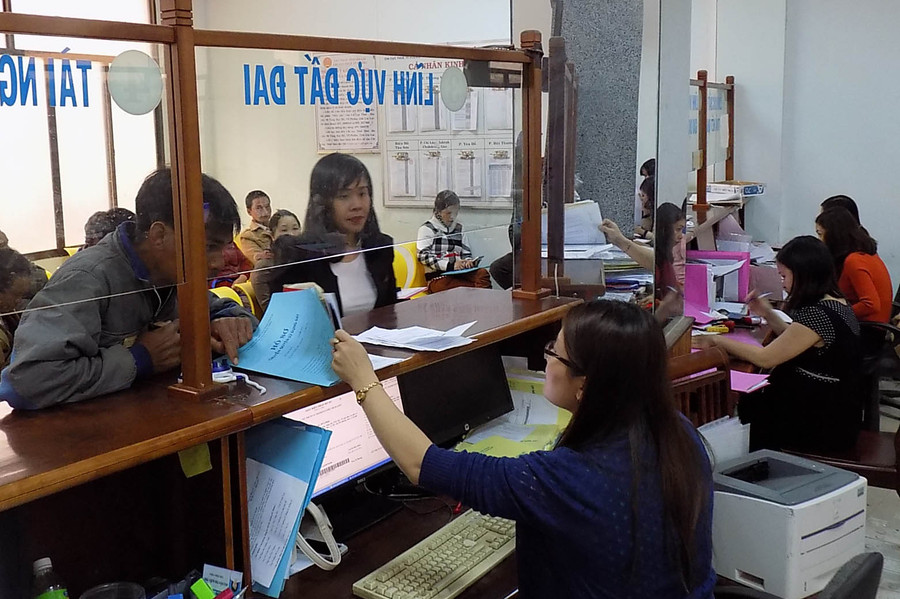 Bộ phận một cửa của UBND TP. Pleiku. Ảnh: Thanh Nhật Bộ phận một cửa của UBND TP. Pleiku. Ảnh: Thanh Nhật