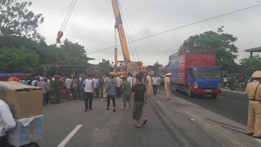 Hiện trường vụ tai nạn thảm khốc khiến 2 ông bà tử vong, người cháu bị thương