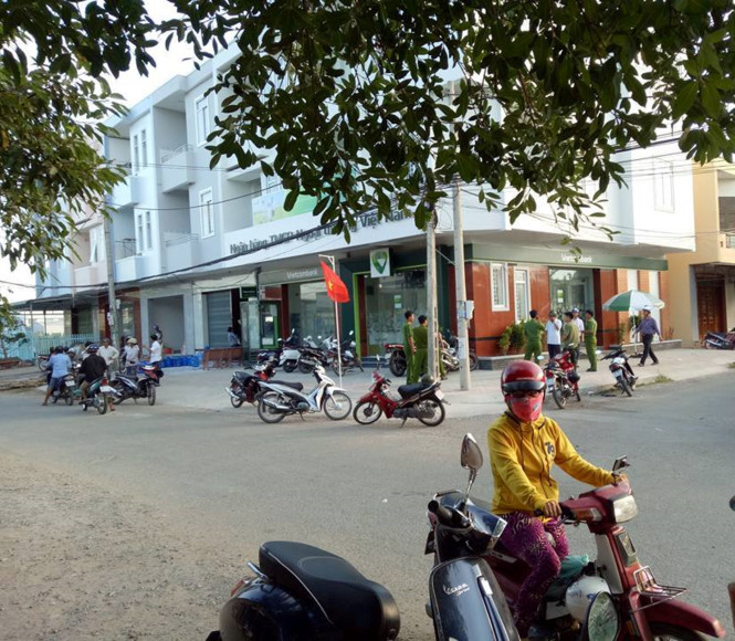 Vụ dùng súng cướp ngân hàng vừa xảy ra tại một chi nhánh của Vietcombank