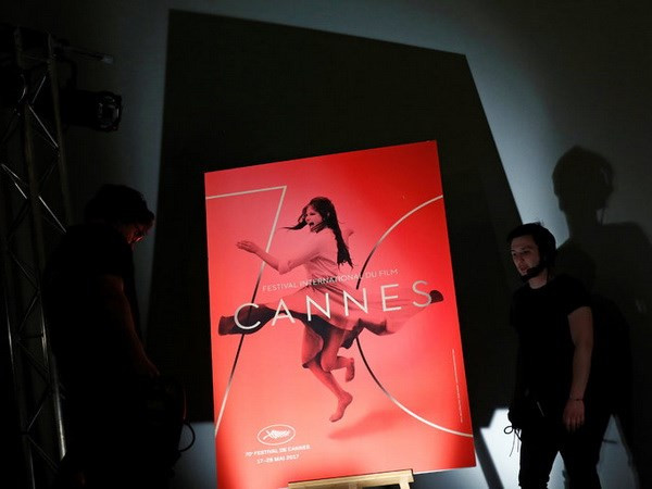 Áp phích Liên hoan phim Cannes 2017. Áp phích Liên hoan phim Cannes 2017.