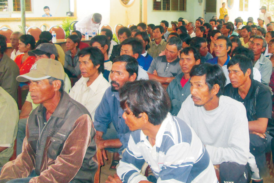 Buổi phát động tại xã Tân Sơn, TP. Pleiku. Ảnh: T.N Buổi phát động tại xã Tân Sơn, TP. Pleiku. Ảnh: T.N