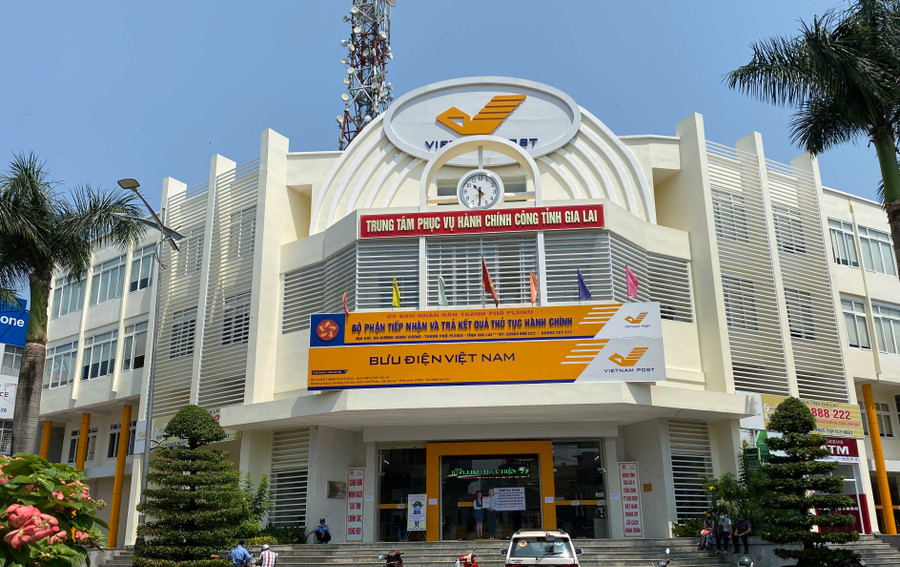 Danh sách và nội dung các thủ tục hành chính thuộc thẩm quyền giải quyết của Sở Tài chính được niêm yết đầy đủ tại Trung tâm Phục vụ hành chính công tỉnh. Ảnh: M.T Trung tâm Phục vụ hành chính công tỉnh Gia Lai. Ảnh: M.Thi