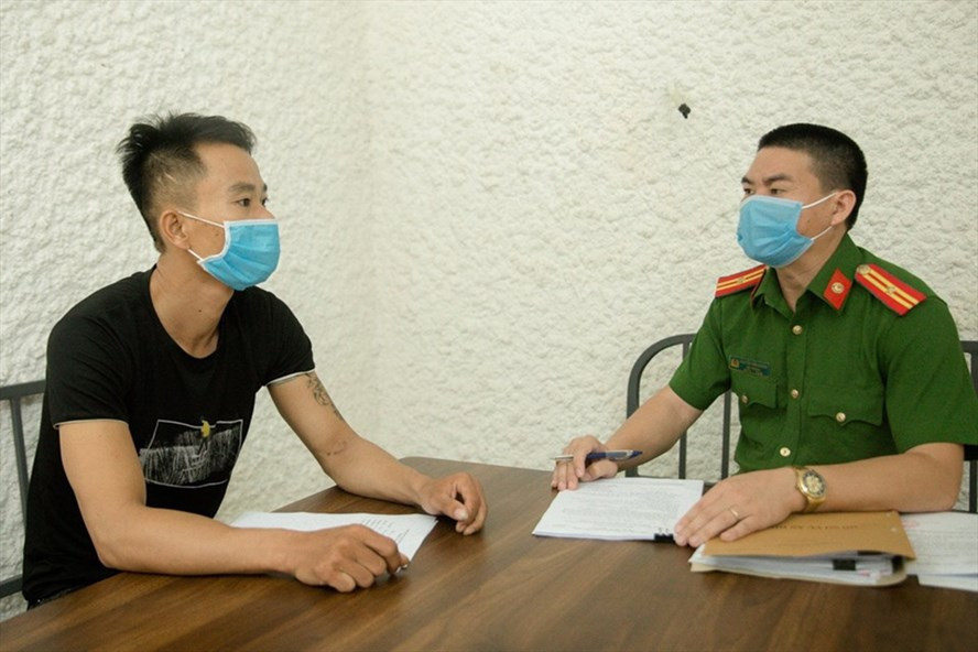 Đối tượng trộm cắp tài sản bị bắt giữ. Ảnh: CA.