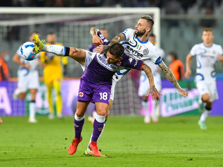 Fiorentina đã để mất điểm số và thế trận một cách đáng tiếc. Ảnh: Reuters