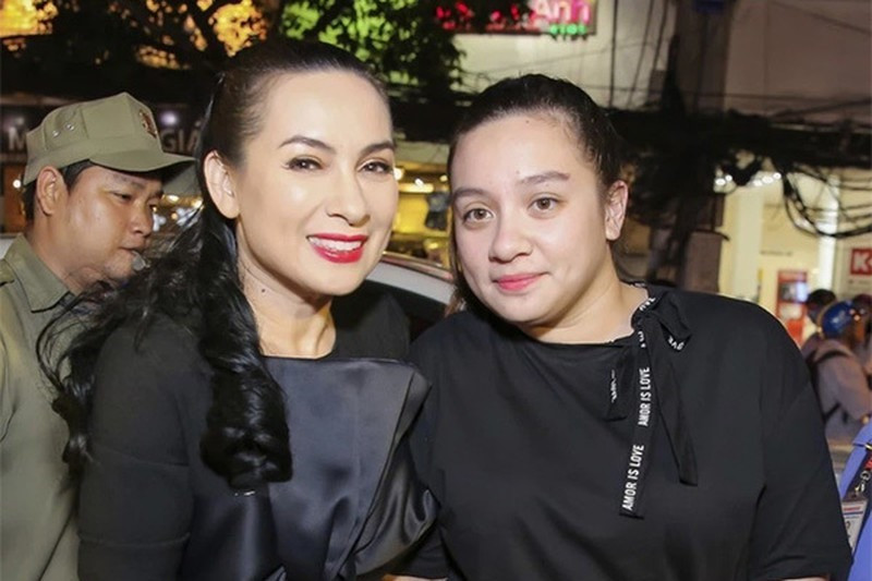 Phi Nhung bên con gái Wendy Phạm. Ảnh: NVCC. Phi Nhung bên con gái Wendy Phạm. Ảnh: NVCC.