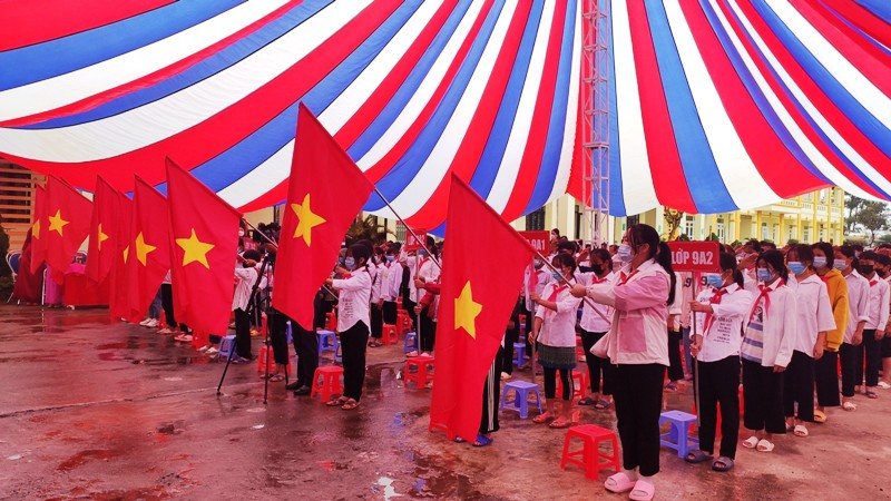  Học sinh trường THCS xã Giang Ma, huyện Tam Đường (Lai Châu) trong buổi khai giảng năm học mới. (Ảnh: Trần Tuấn)