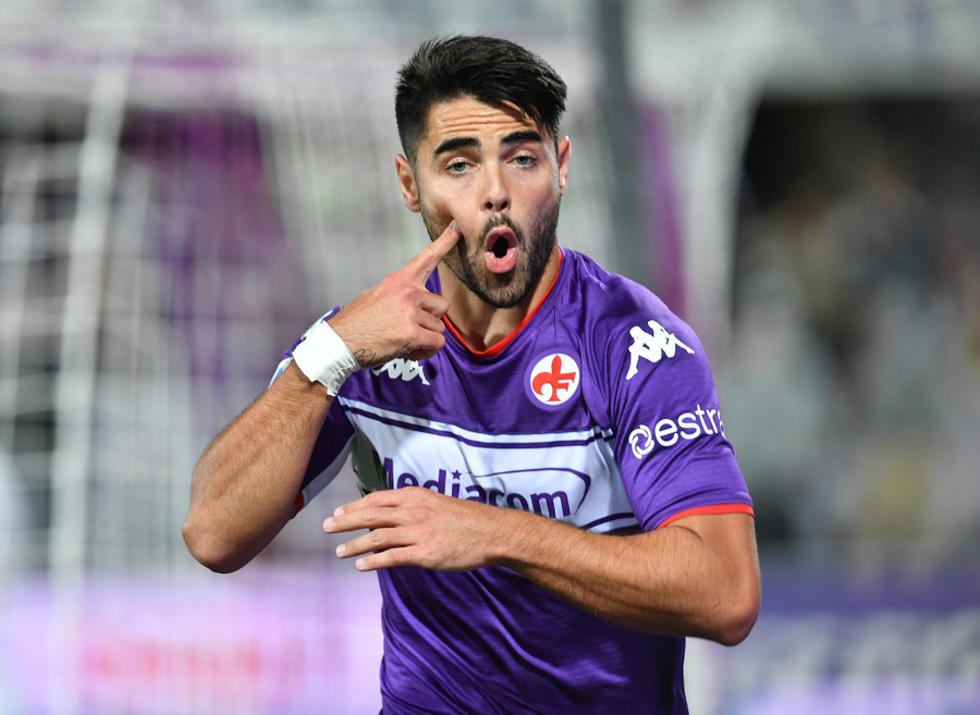 Riccardo Sottil lập công cho Fiorentina. Ảnh: Reuters