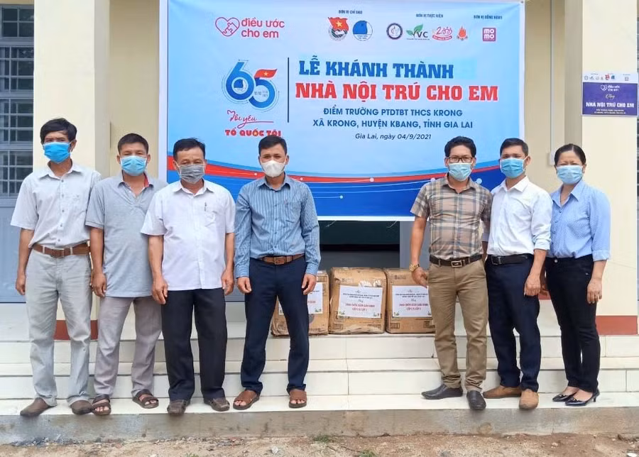 Khánh thành Nhà nội trú cho em tại xã Krong huyện Kbang. Ảnh: Hà Đức Thành