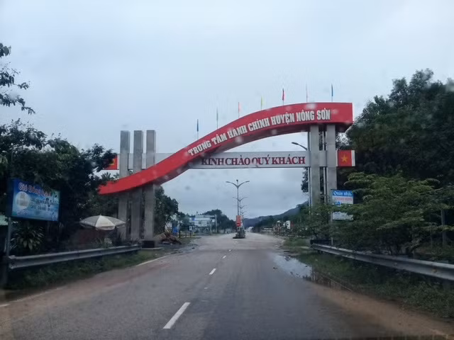 Cầu Nông Sơn mới. Ảnh: Trương Điện Thắng