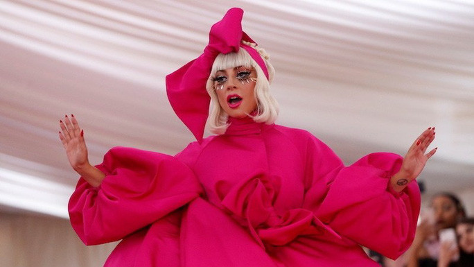 Lady Gaga đượcca ngợi là người mặc đẹp nhất