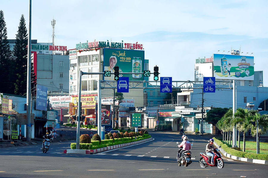 TP. Pleiku thực hiện giãn cách xã hội theo Chỉ thị 16/CT-TTg của Thủ tướng Chính phủ bắt đầu từ 0 giờ ngày 28-8. Ảnh: Đức Thụy TP. Pleiku thực hiện giãn cách xã hội theo tinh thần Chỉ thị 16 của Thủ tướng Chính phủ bắt đầu từ 0 giờ sáng 28-8. Ảnh: Đức Thụy