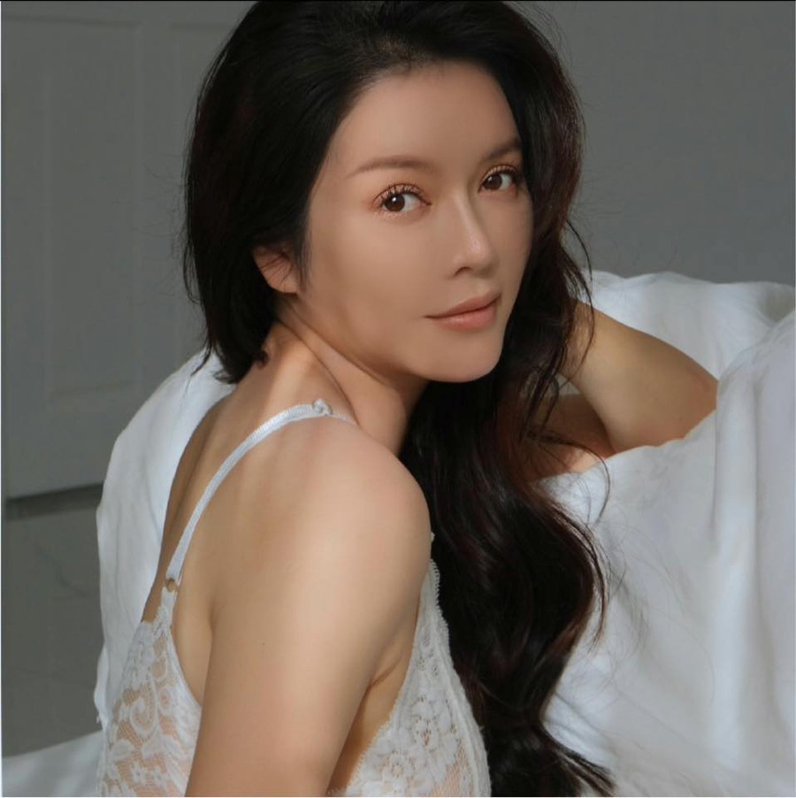 Lý Nhã Kỳ chia sẻ cách ứng xử khi bị chỉ trích bằng lời lẽ khiếm nhã. Ảnh: FBNV