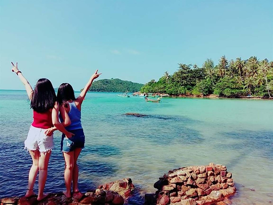 Những bãi đất ở Nam Du luôn hấp dẫn du khách tham quan khám phá. Ảnh: Du lịch Việt