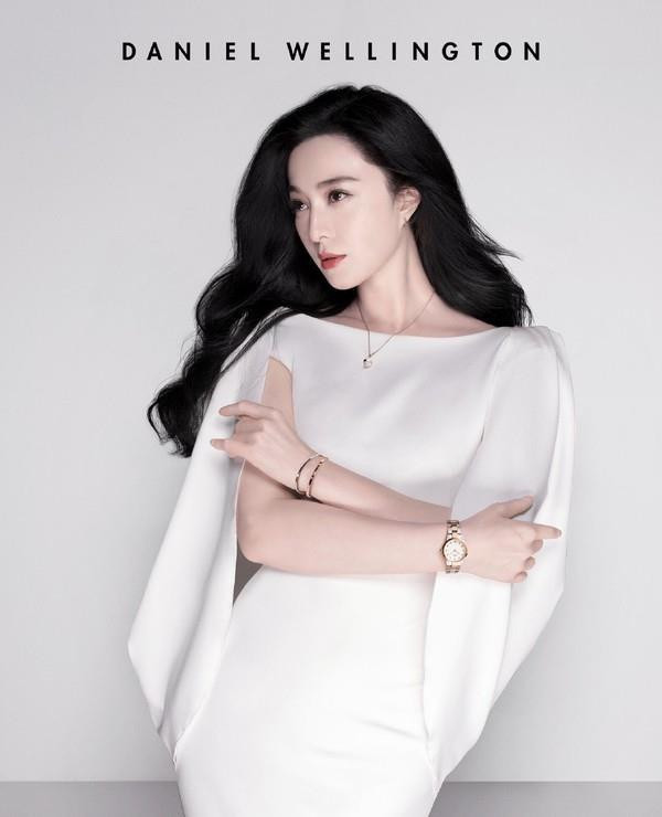 Phạm Băng Băng quảng cáo cho thương hiệu bình dân Daniel Wellington. Ảnh: QQ