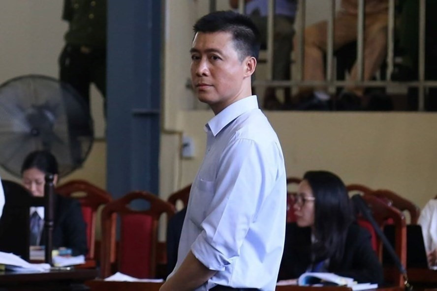 Ông Phan Sào Nam tại phiên toà trong vụ án đánh bạc, tổ chức đánh bạc. Ảnh: LĐO Ông Phan Sào Nam tại phiên toà trong vụ án đánh bạc, tổ chức đánh bạc. Ảnh: LĐO