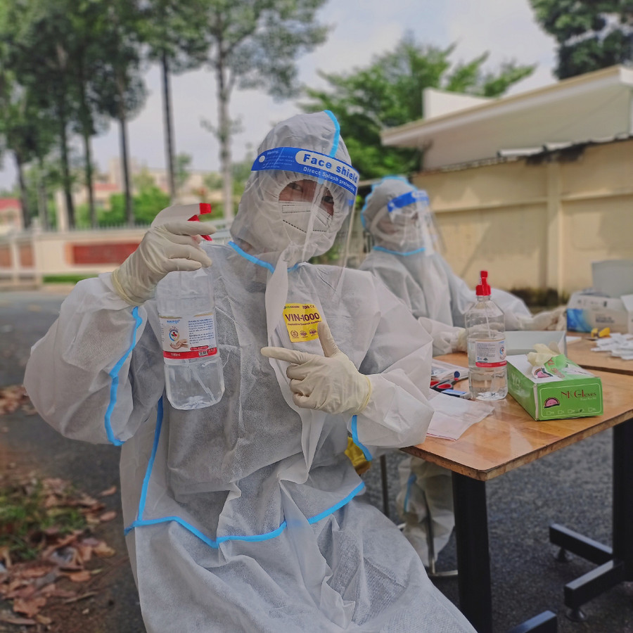 Tình nguyện viên Nguyễn Hoàng Thiên Trang. Ảnh: NVCC