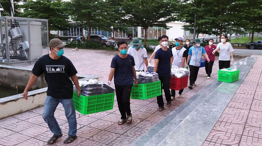 Một số tình nguyện viên tự nguyện kéo dài thời gian phục vụ tại BV dã chiến số 12