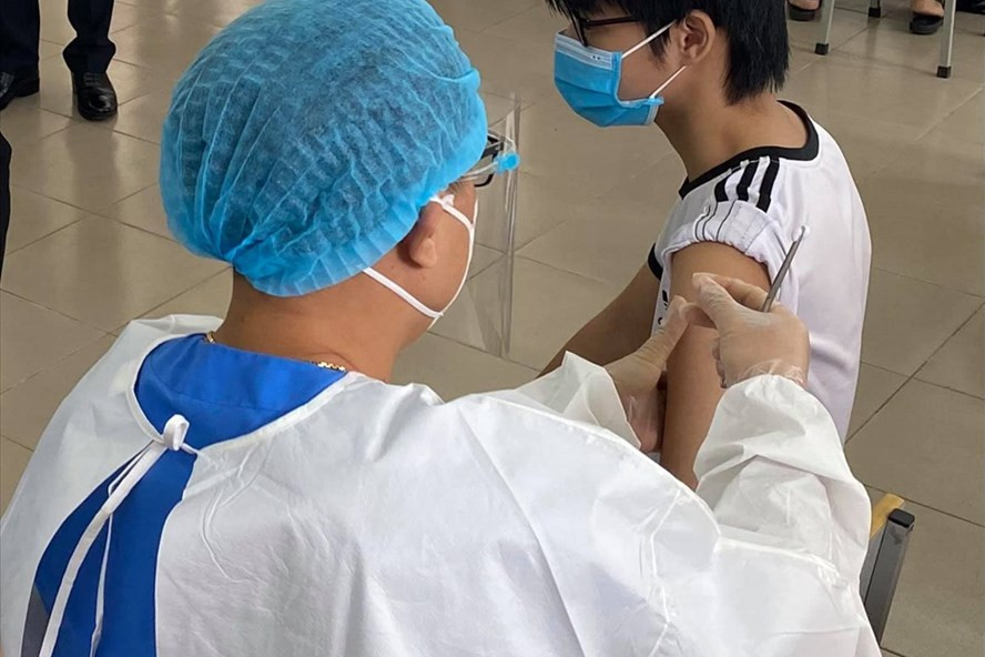 Tiêm vaccine COVID-19. Ảnh: Bộ Y tế Tiêm vaccine COVID-19. Ảnh: Bộ Y tế