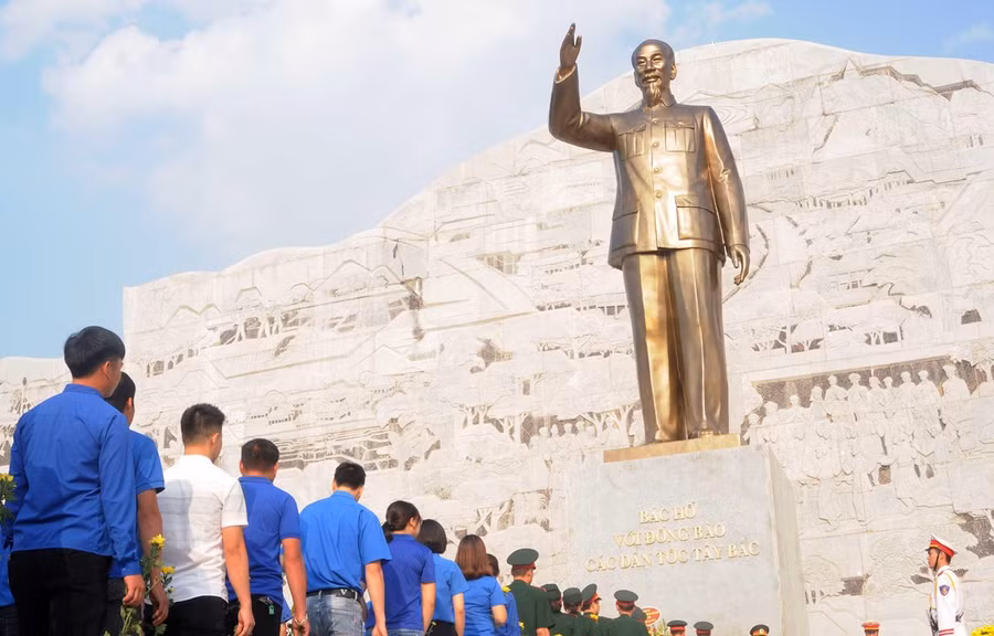 Chủ tịch Hồ Chí Minh đã trở thành nguồn cảm hứng sáng tạo bất tận cho các văn nghệ sỹ nhiều thế hệ. 