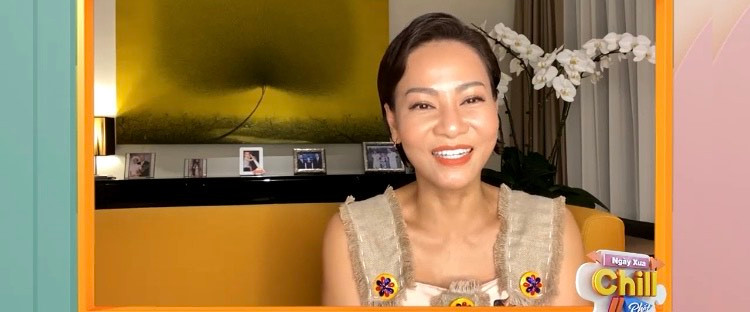 Thu Minh kể lại những kỷ niệm trong sự nghiệp ca hát. Ảnh: VTV